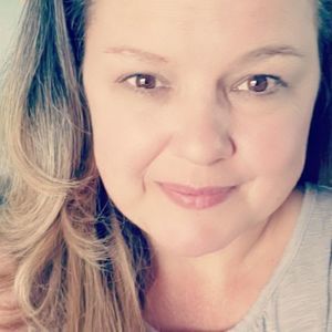 Meet your Posher, Angie